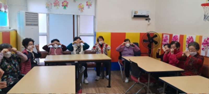 웃음치료.jpg