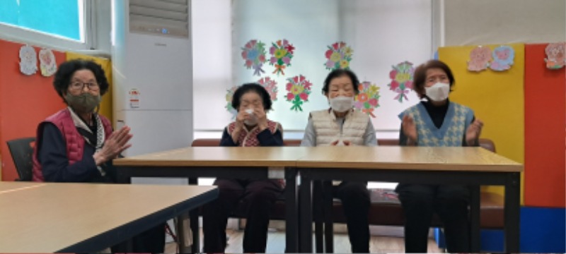 웃음치료 2.jpg