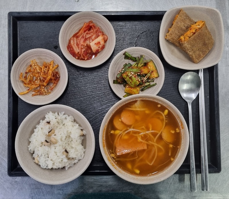 1월 24일 석식.jpg
