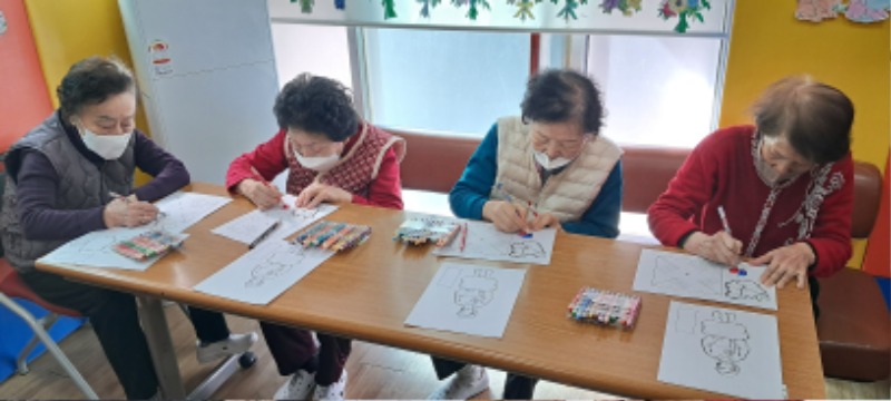미술치료3.jpg