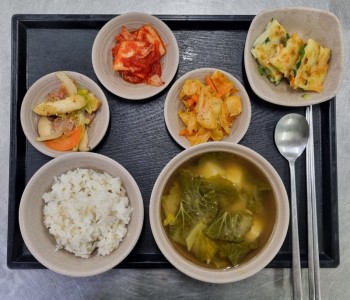 2-4 석식.jpg