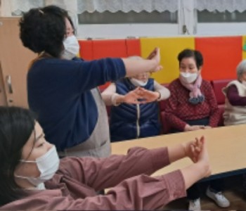 미술치료1.jpg
