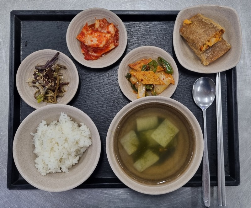 4 22 석식.jpg