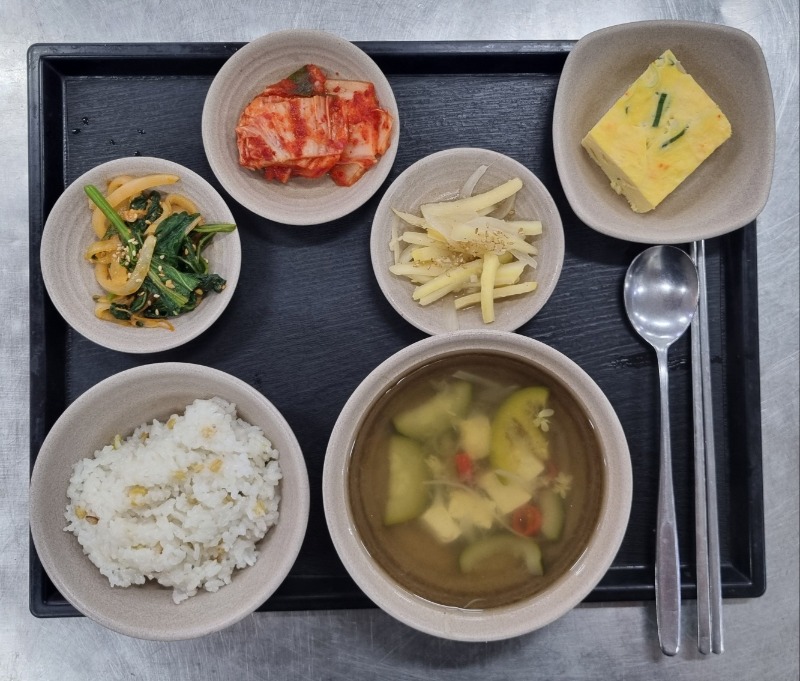 5.8 석식.jpg