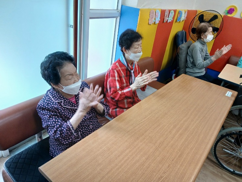KakaoTalk_20250530_111951328_03.jpg