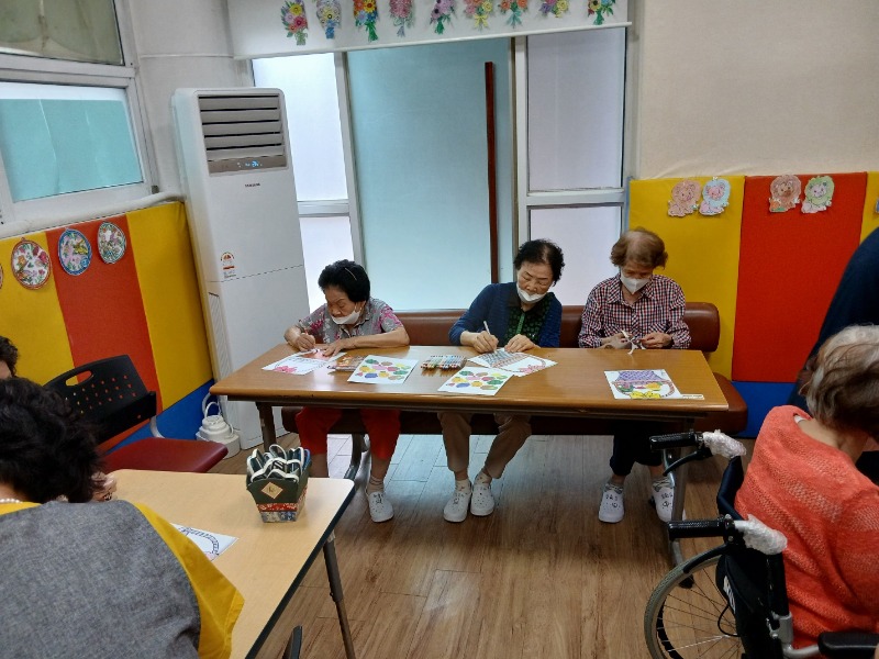 6.19 원예활동 작업활동 3.jpg