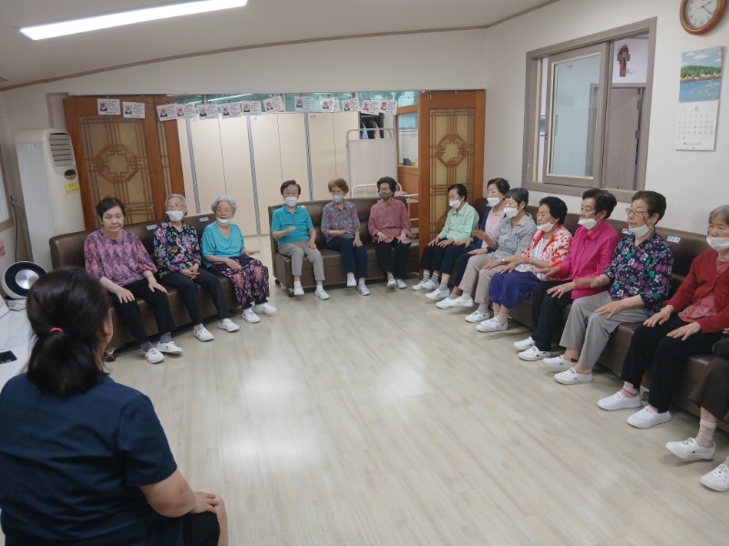 6.25 실버체조2.jpg