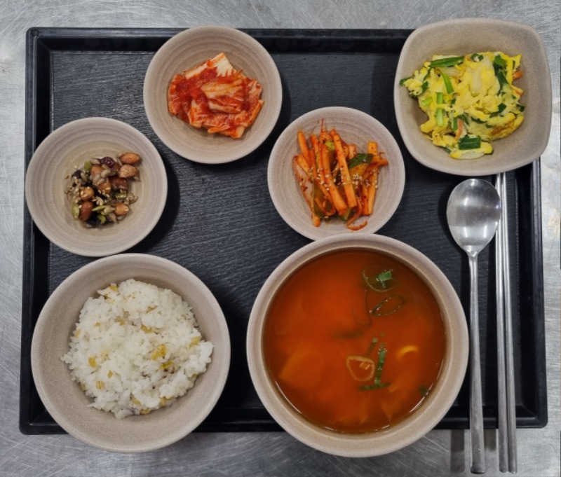 6월 30일 석식.jpg