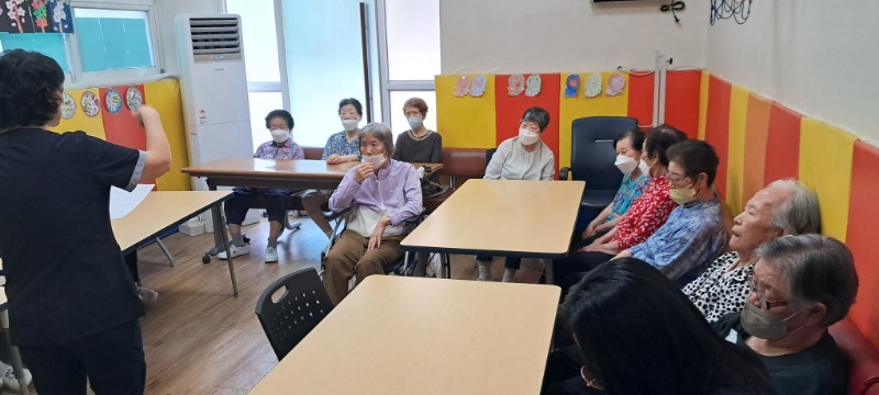 7.9 세상뉴스전하기2.jpg
