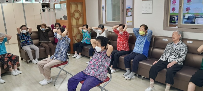 7.9 실버체조4.jpg
