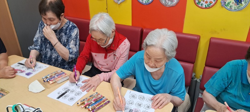 7.10 원예활동 작업활동5.jpg