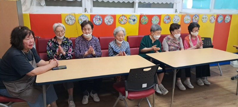 7.11 음악치료1.jpg