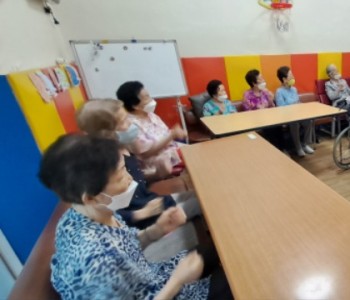 7.4 음악치료1.jpg