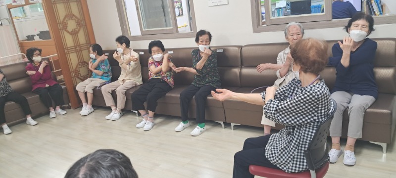 밴드 3.jpg