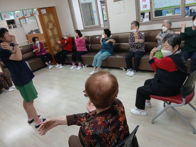 KakaoTalk_20251002_104202425_03.jpg