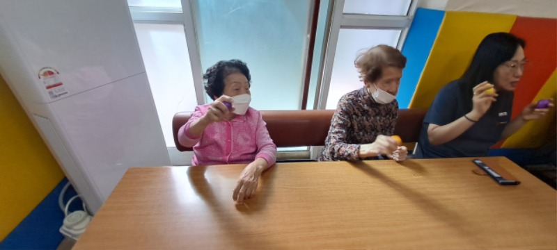 10.17 음악치료1.jpg