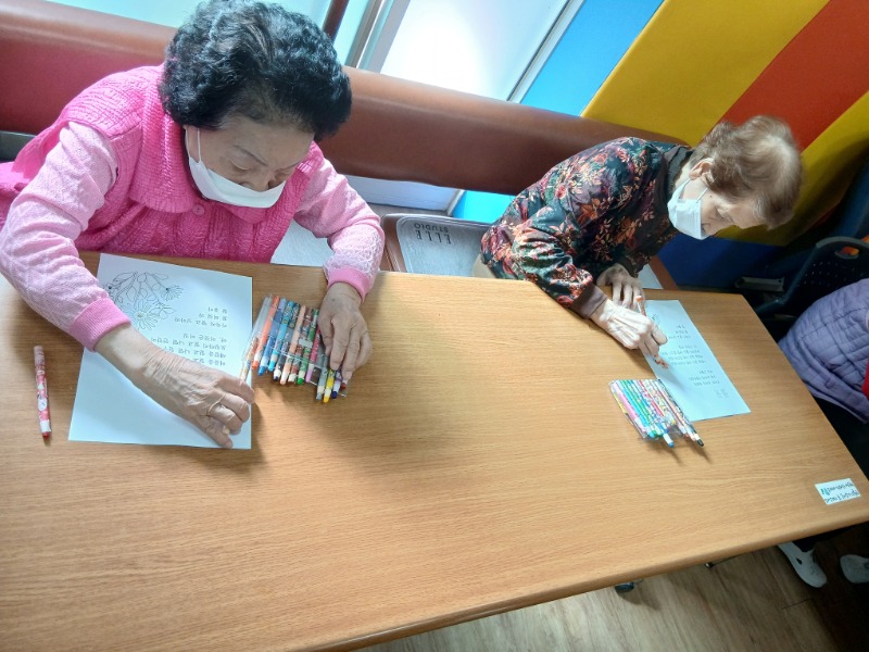 10.23 미술치료2.jpg