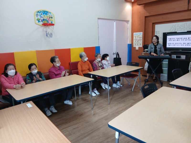 10.24 음악치료3.jpg