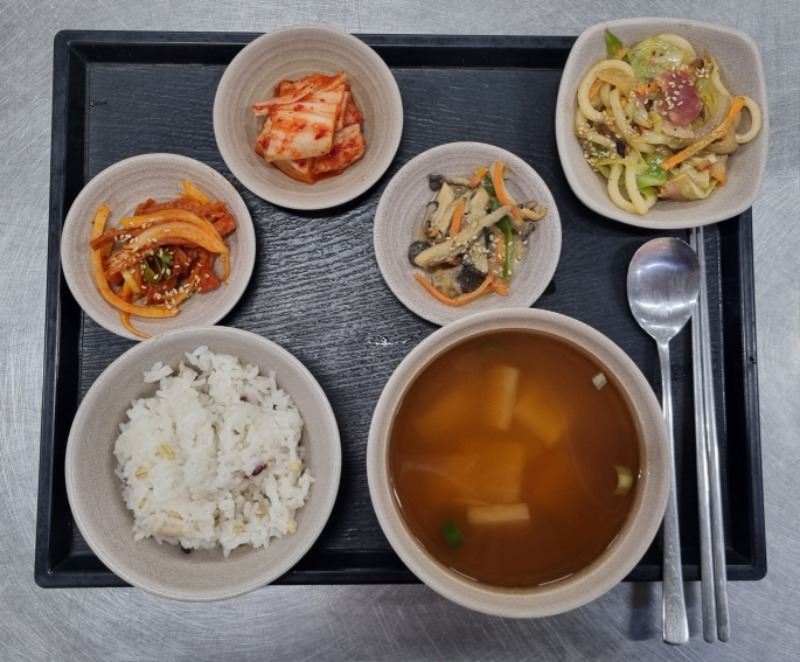 12-4 석식.jpg