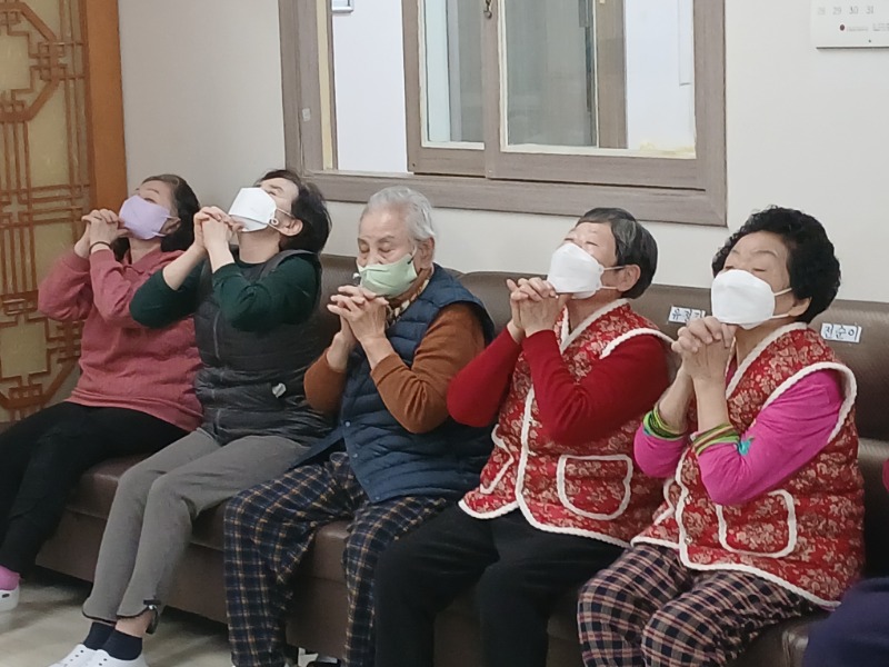 12.8 밴드3.jpg
