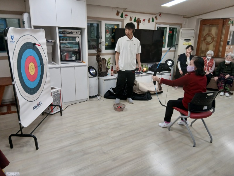 12.16실버1.jpg
