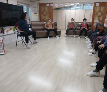 12.6 건강스트레칭1.jpg