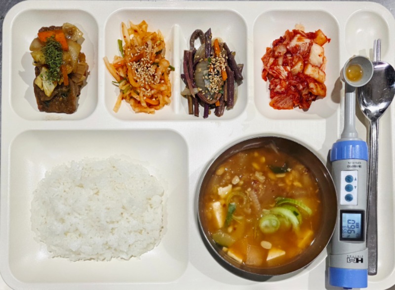 2.6 석식.jpg