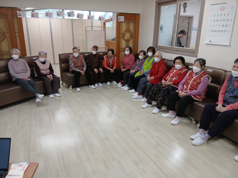 2.19 세뉴전2.jpg