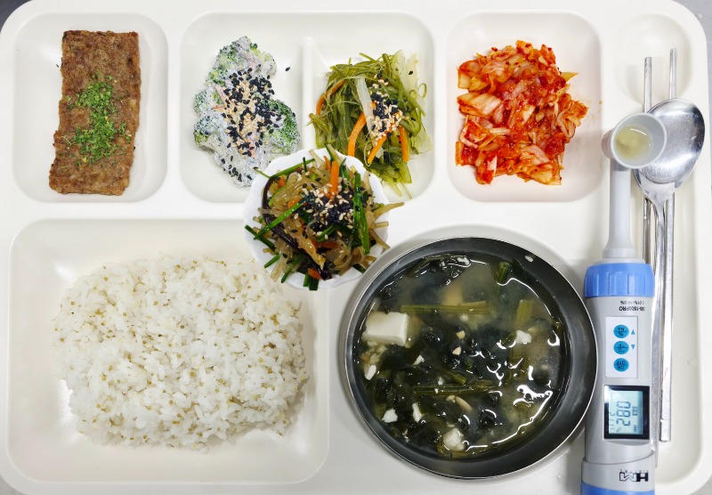 4.2 석식.jpg