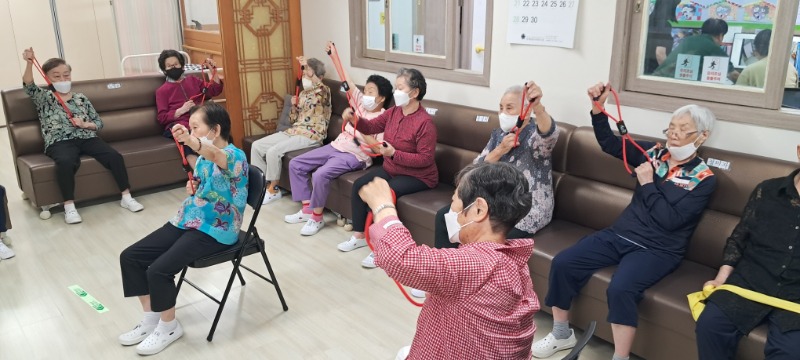 6.4 밴드2.jpg