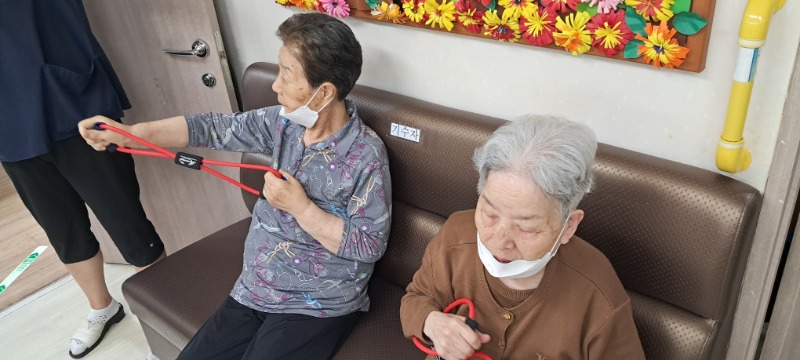 6.4 밴드1.jpg
