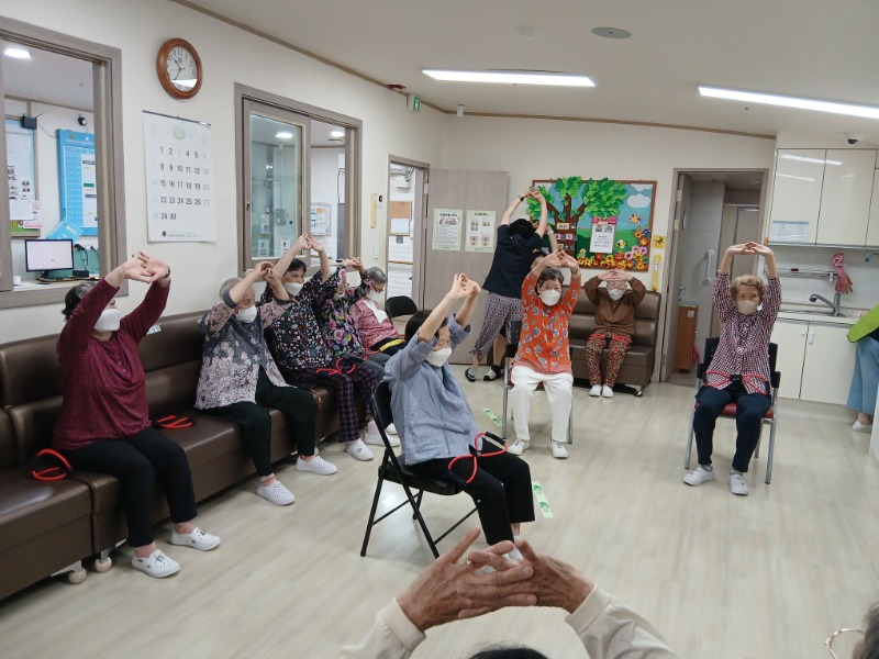 6.5 밴드2.jpg