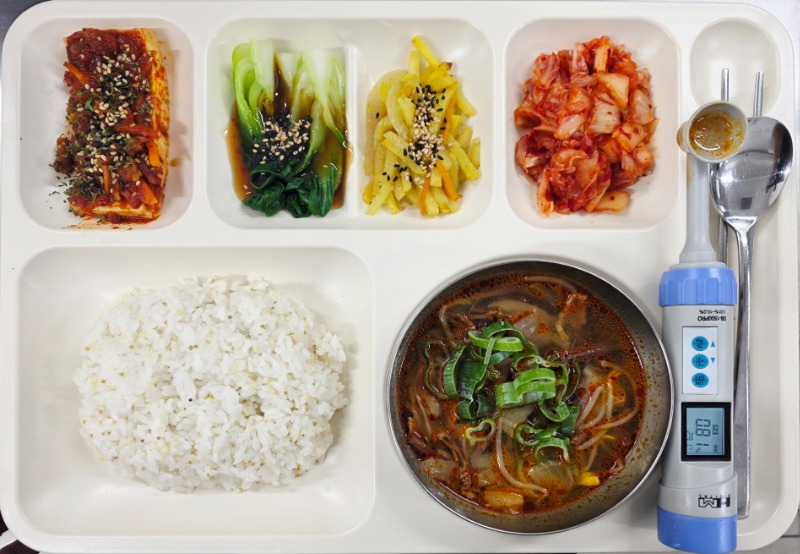 6.10 석식.jpg