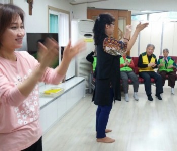 2017년 4월 신체활동 늘리기 운동 이미지
